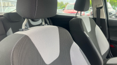 Ford Focus 1.6 Zetec 5dr Petrol Hatchback